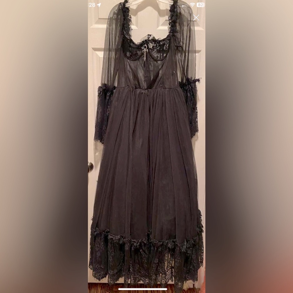 NWOT! Widow dress Sz Xlarge